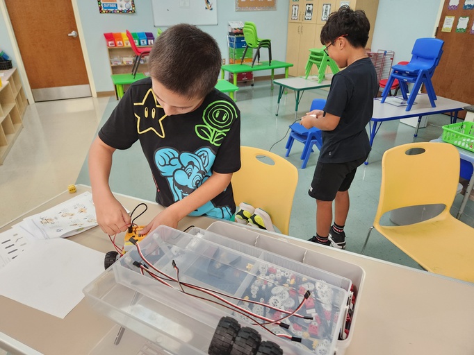 YMCA - Battle Robots - mini-camp (2024-10-30 - 2024-11-13)